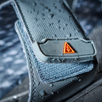 Cobian Odyssey™ Light Grey strap detail #color_light-grey