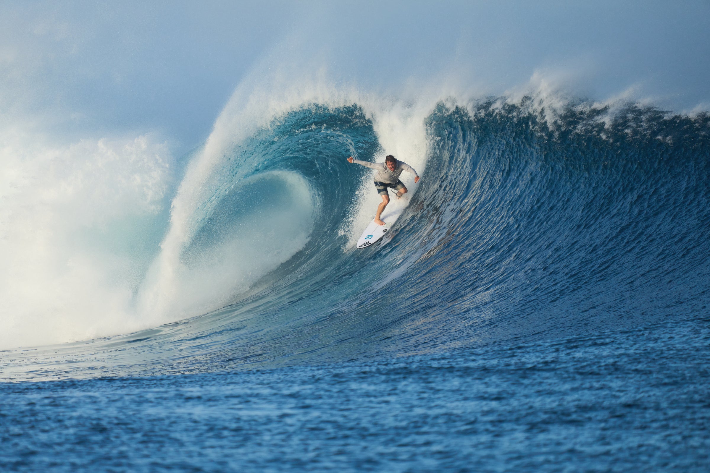 Damien Hobgood surfing Cloudbreak in Fiji