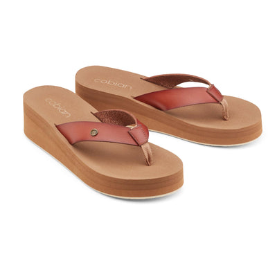 Valencia Chestnut 3 Quarter View #color_chestnut
